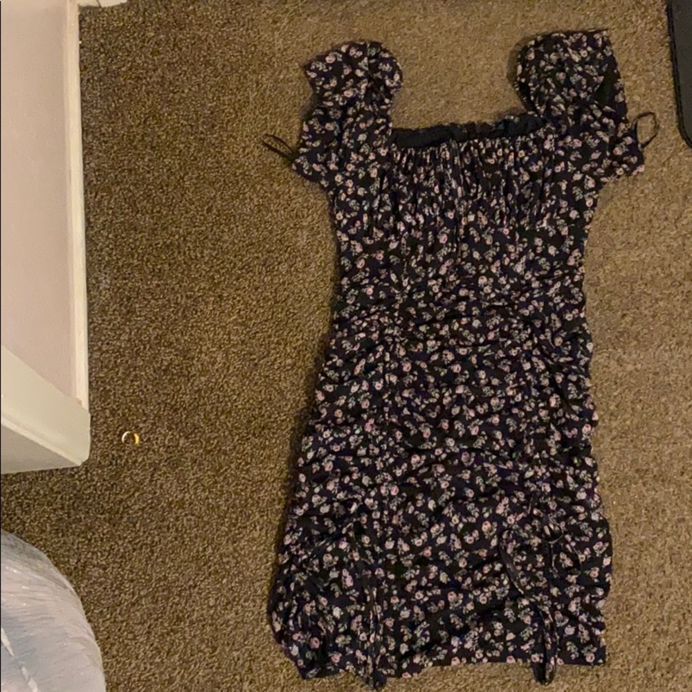 Dress - Picture 2 of 2